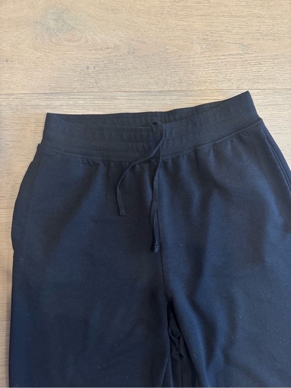 ALO Yoga Black Drawstring Waist Wide-Leg Pants - Picture 3 of 6